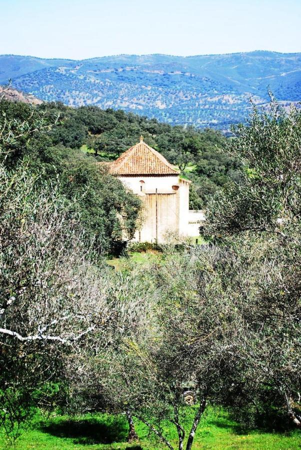 El Alojamiento Rural De Peter Aracena Exterior photo